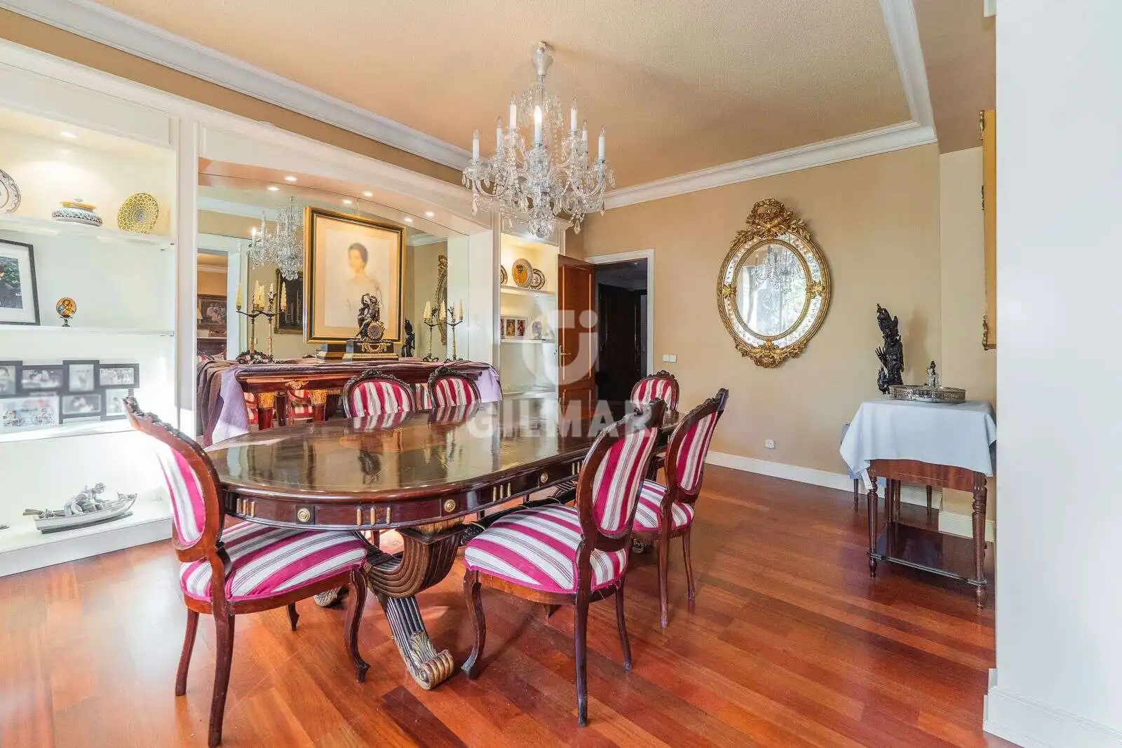 Comedor de Piso en venta en Madrid con Calefacción, Jardín privado y Trastero