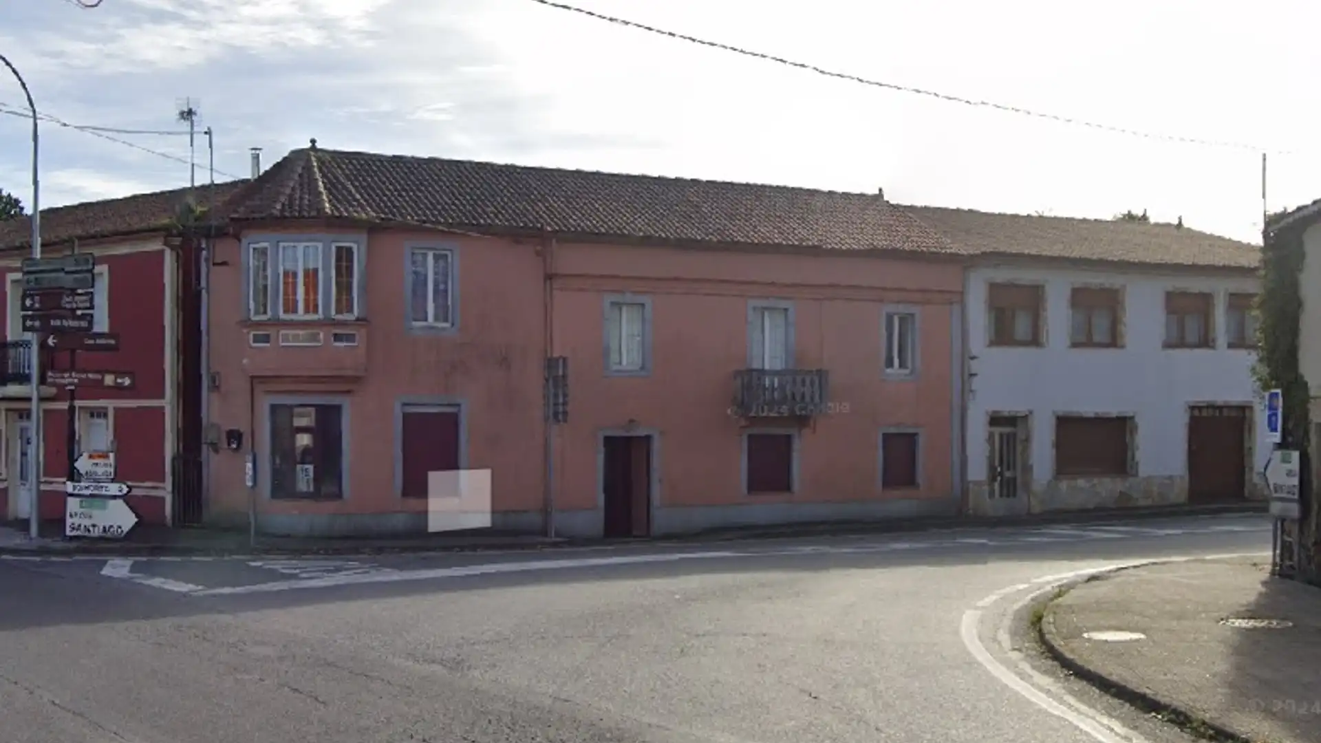 Vista exterior de Casa adosada en venda en Boimorto amb Balcó