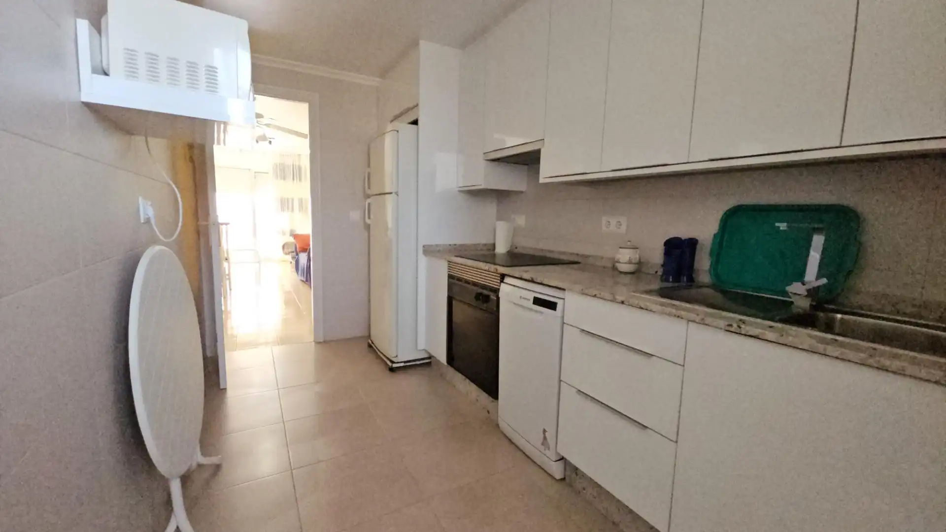 Küche von Wohnung zum Verkauf in La Manga del Mar Menor mit Terrasse und Möbliert