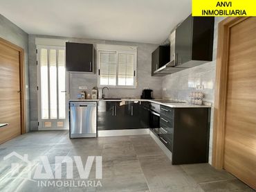 Casa amb balcó en venda a Vilamarxant