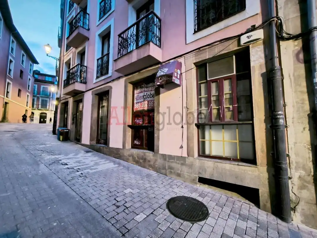 Außenansicht von Geschaftsraum zur Miete in Oviedo 
