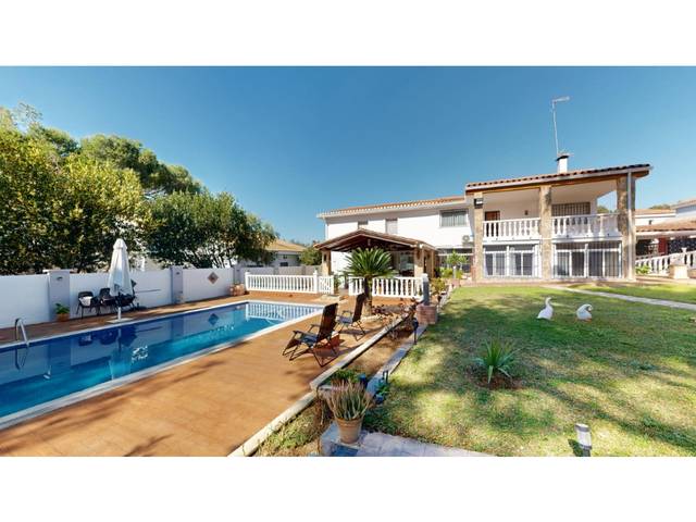 Casa-chalet en Venta en Vilamarxant