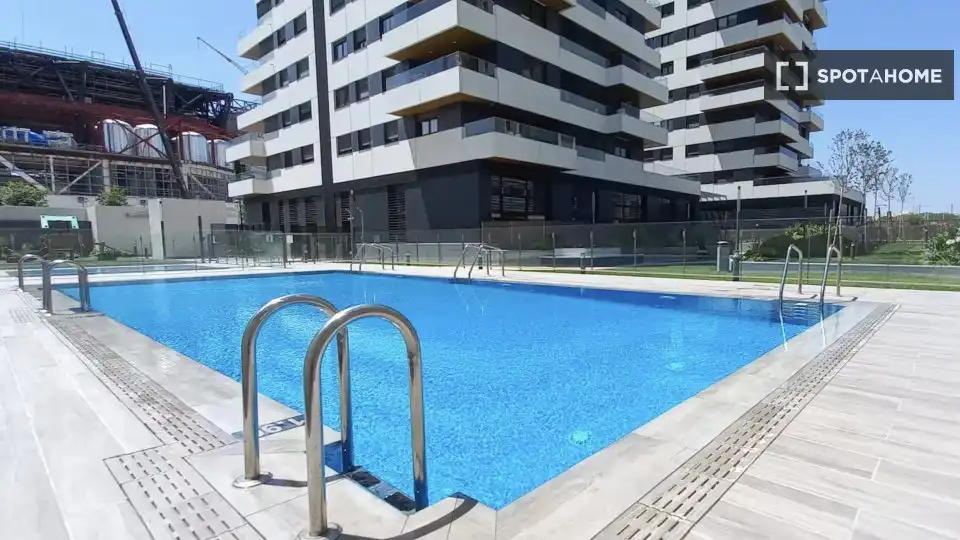 Piscina de Piso de alquiler en Valencia con Aire acondicionado, Calefacción y Amueblado