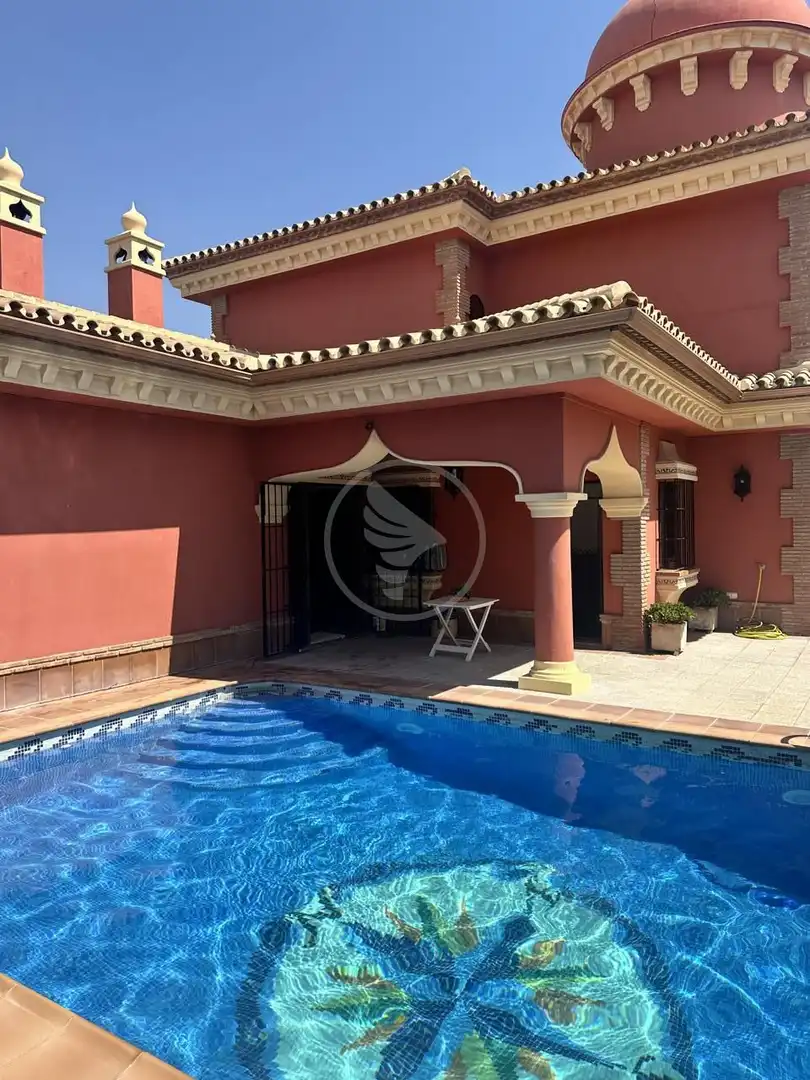Vista exterior de Casa o xalet en venda en Fuengirola amb Aire condicionat i Terrassa