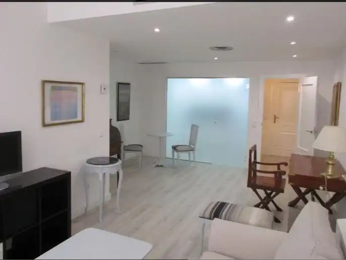 Apartament amb ascensor de lloguer a Carrer de Pau Claris 94, imagen 2