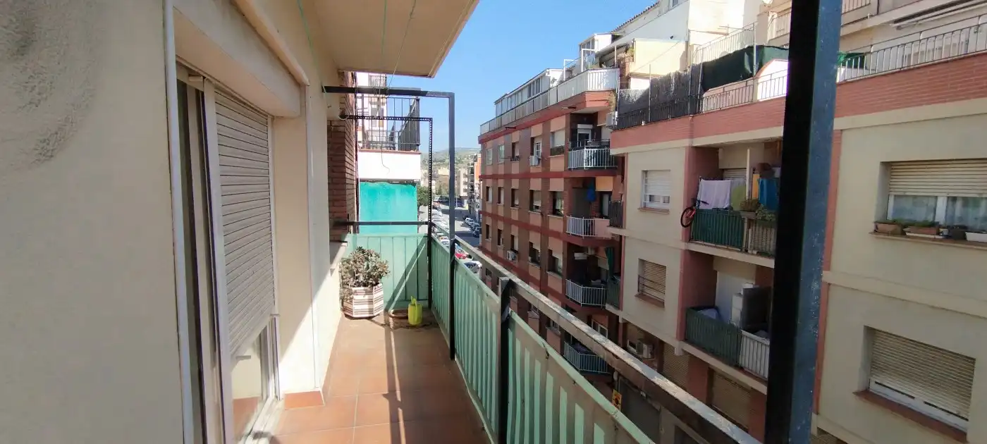 Flat for rent in Carrer de Felip II, Sant Crist
