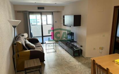 Sala d'estar de Apartament en venda en Cáceres Capital amb Aire condicionat i Terrassa