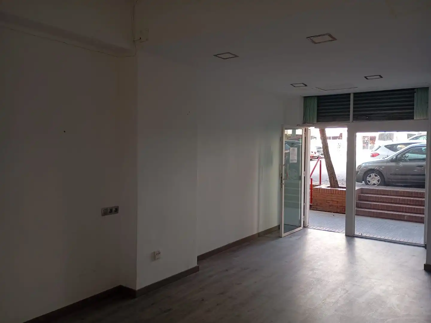 Local de lloguer en Cerdanyola del Vallès amb Parquet