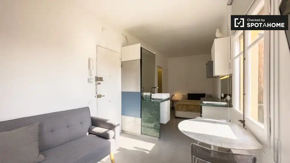 Appartamento con terrazza in affitto a Ciutat Vella, imagen 6