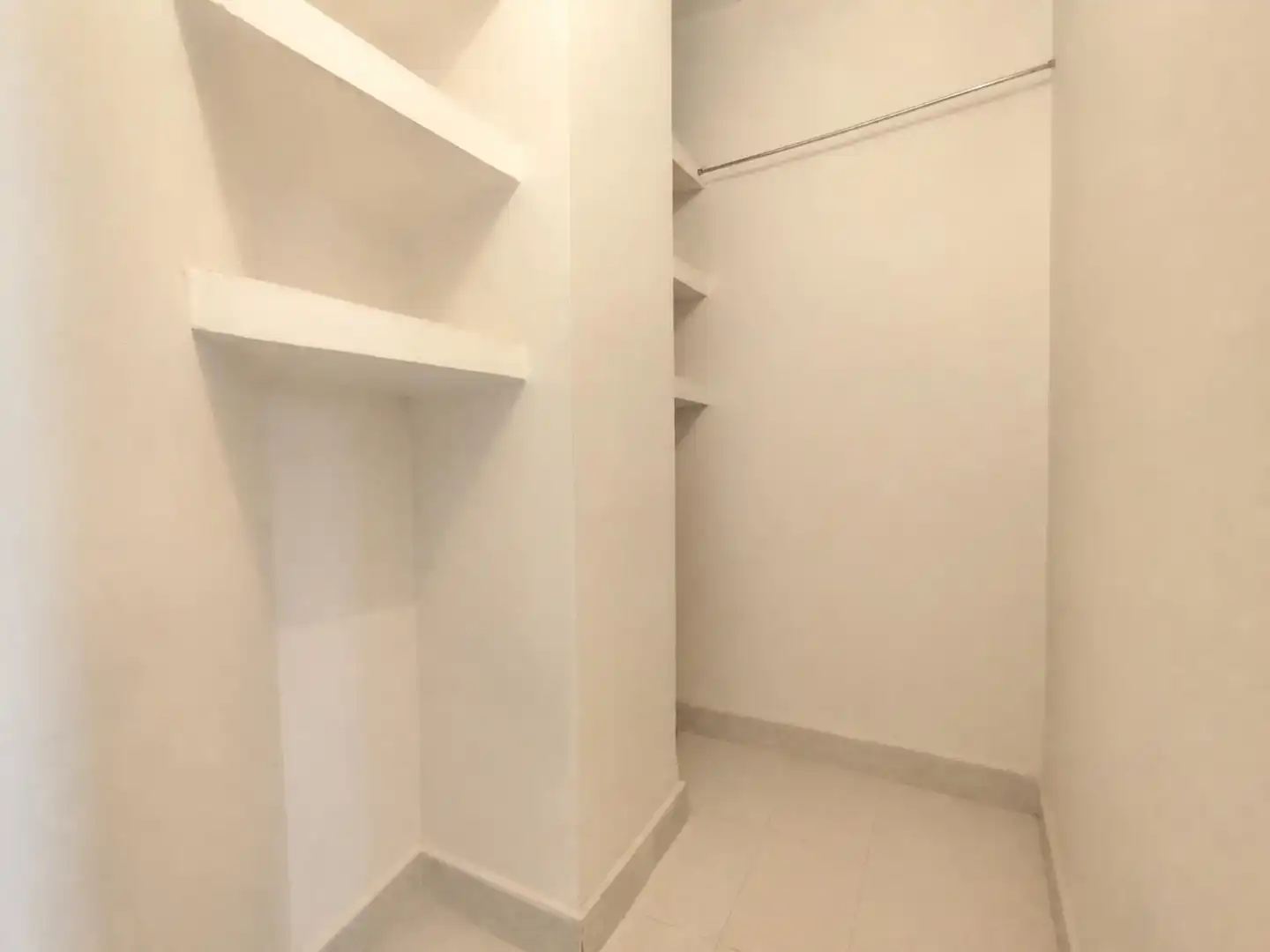Wohnung zur Miete in Malpartida de Plasencia mit Heizung, Terrasse und Möbliert