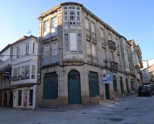 Vista exterior de Edifici en venda en Caldas de Reis