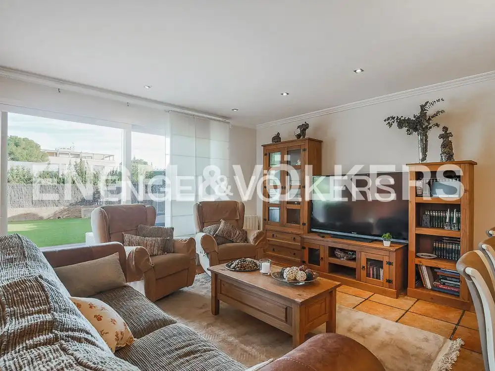 Living room of Houses for rent in Torrent  with Air Conditioner, Heating and Private garden