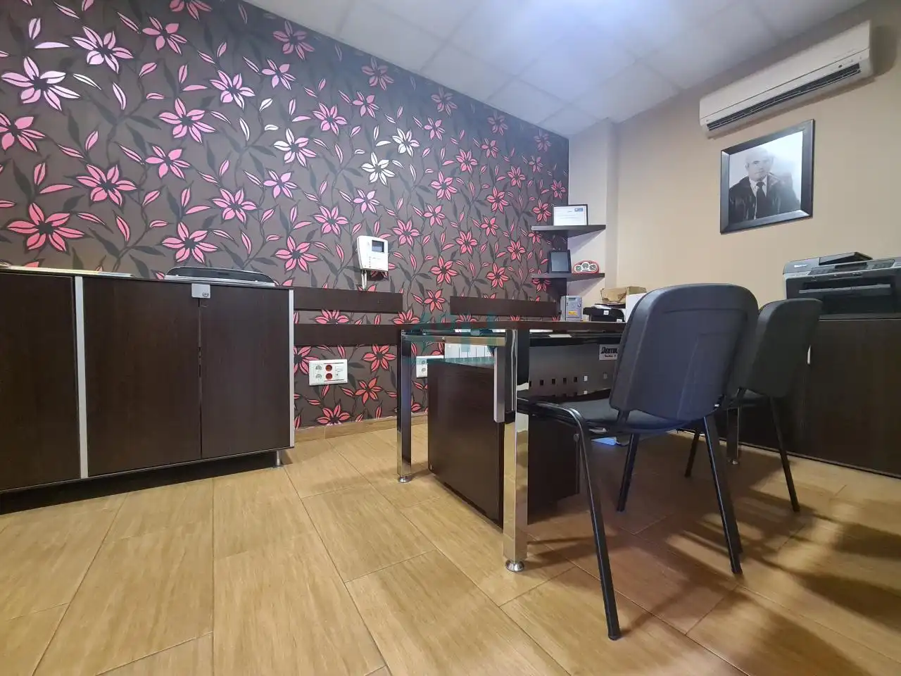 Local comercial de lloguer a Couto, imagen 7