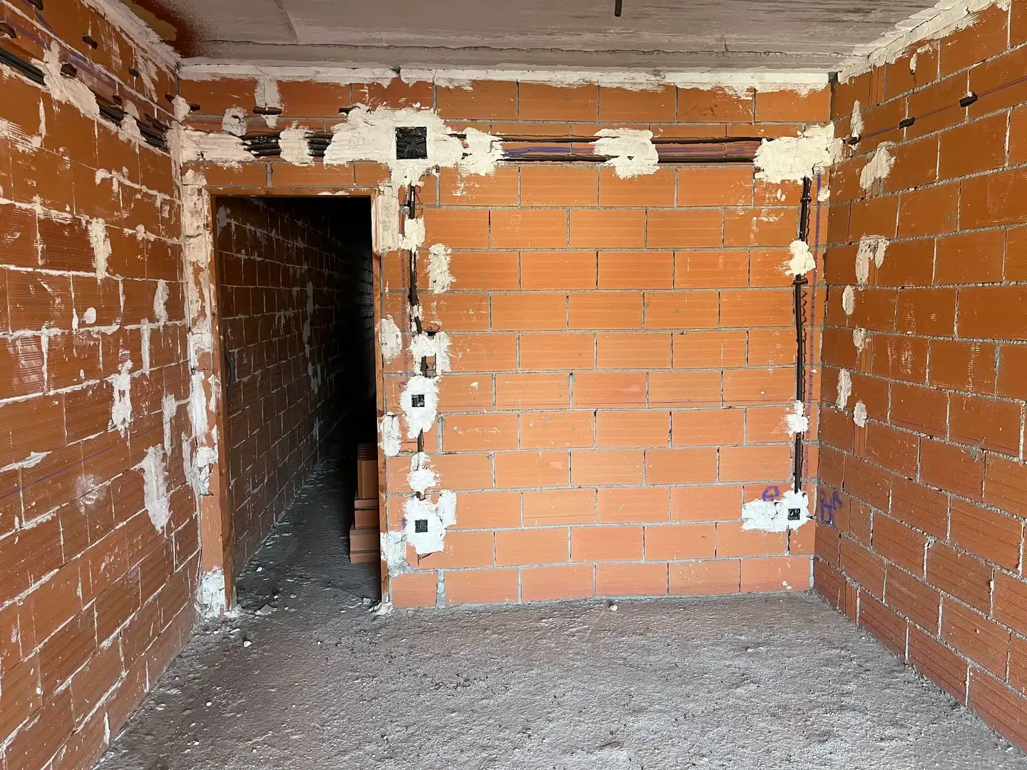 Buildings for sale in El Tiemblo 