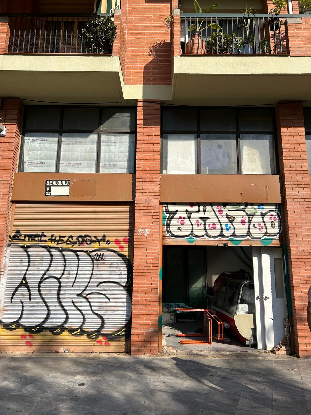 Exterior view of Premises for sale in  Barcelona Capital