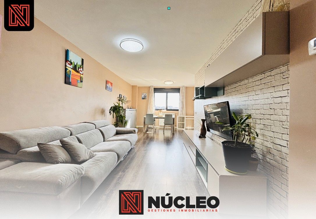 Living room of Flat for sale in  Zaragoza Capital  with Air Conditioner, Heating and Private garden