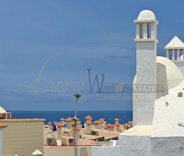 Foto 1 de Apartament en venda a De Bruselas, Playa de Fañabé, Santa Cruz de Tenerife