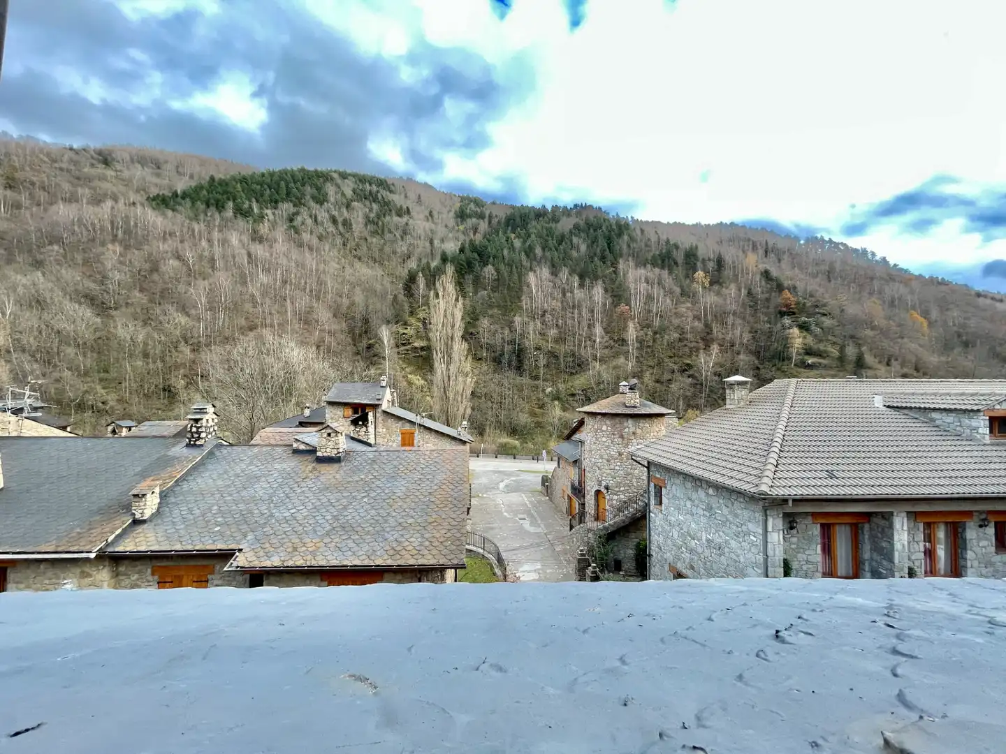 Vista exterior de Ático en venta en Setcases con Calefacción, Terraza y Amueblado