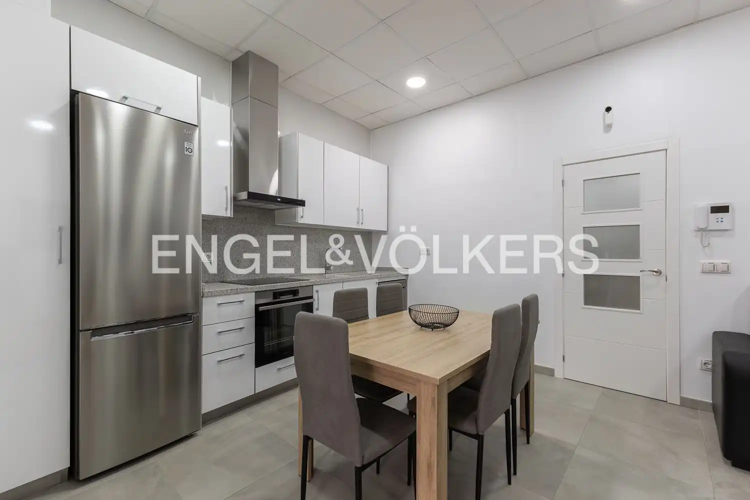 Kitchen of Houses for sale in La Pobla de Vallbona  with Air Conditioner, Heating and Terrace