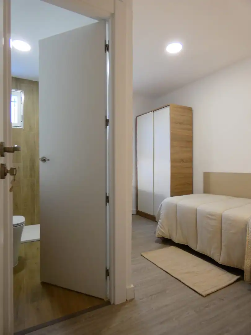 Habitación de Piso para compartir en Ávila con Calefacción, Amueblado y Horno