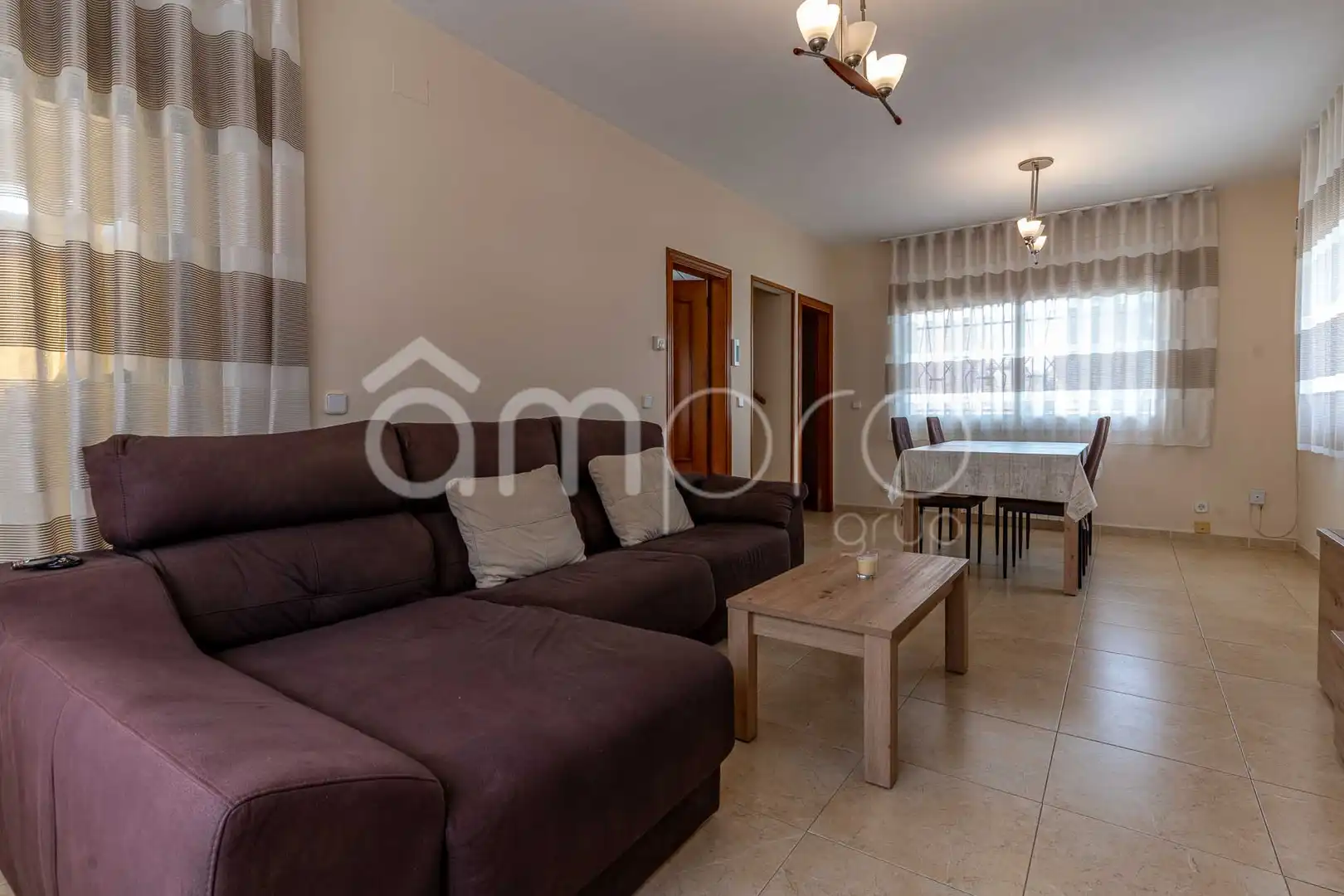 Sala d'estar de Casa adosada en venda en Torredembarra amb Aire condicionat, Calefacció i Terrassa