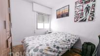 Bedroom of Flat for sale in  Madrid Capital