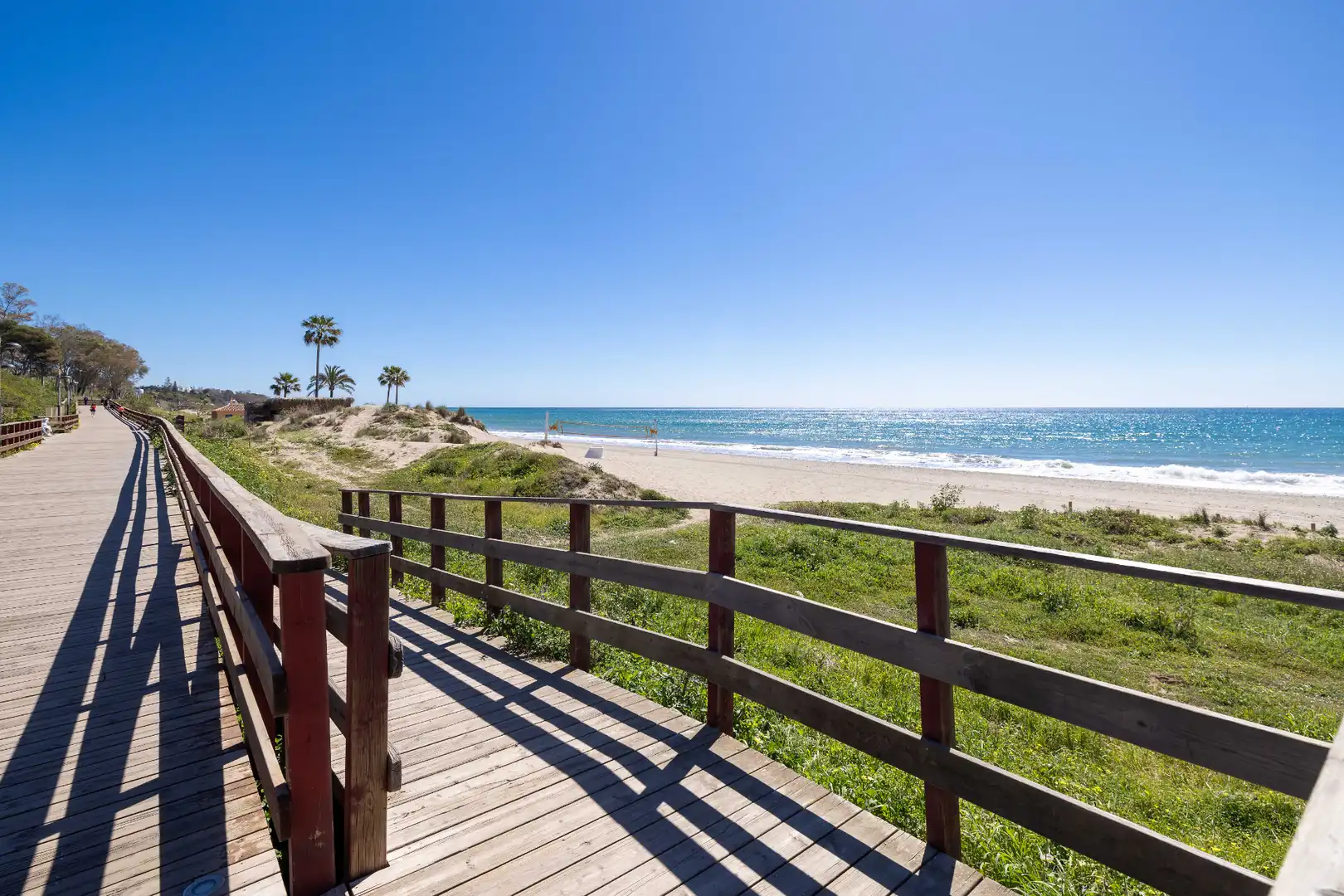 Außenansicht von Wohnung zum Verkauf in Marbella mit Klimaanlage, Heizung und Terrasse