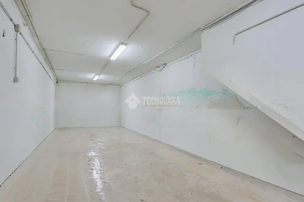 Einfamilien-Reihenhaus zum Verkauf in Terrassa mit Terrasse