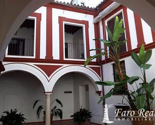 Exterior view of Duplex to rent in Sanlúcar de Barrameda  with Air Conditioner