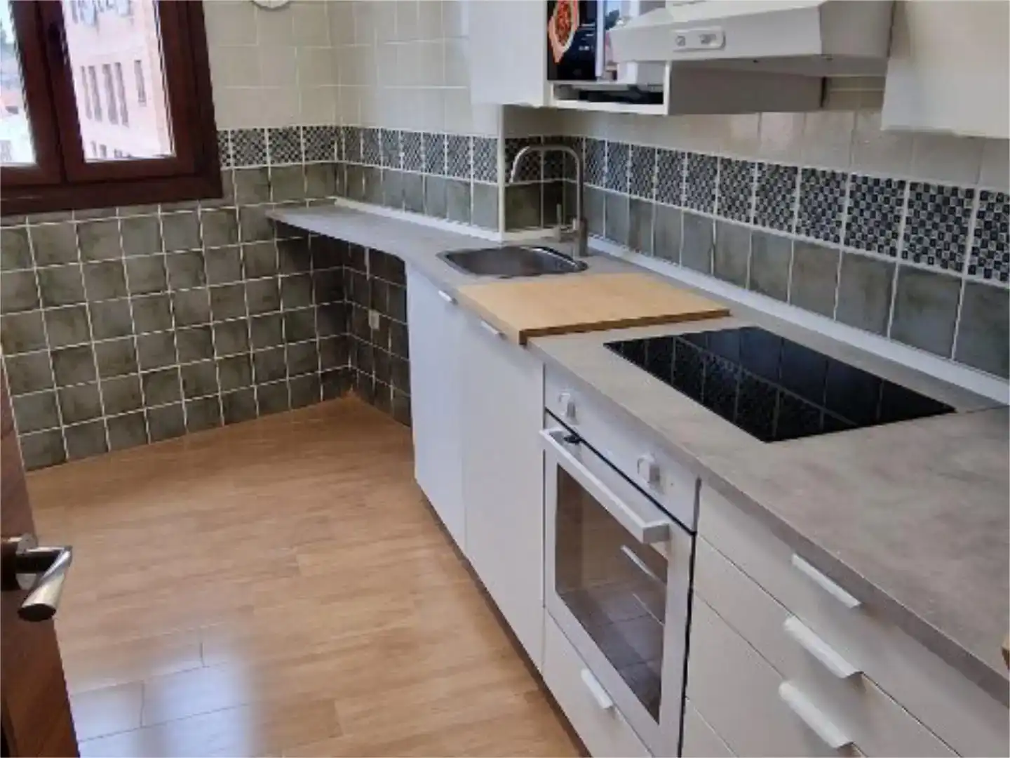 Cocina de Piso para compartir en Argés con Amueblado