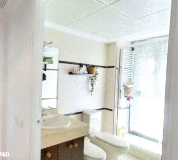 Bathroom of Flat for sale in La Pobla de Vallbona  with Air Conditioner, Heating and Private garden