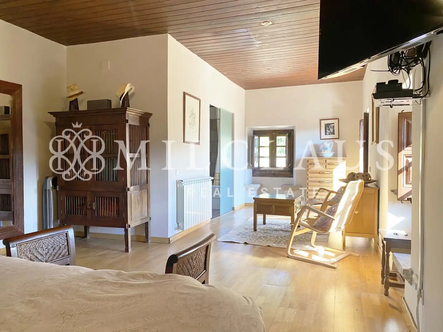 Sala d'estar de Finca rústica en venda en Talamanca amb Aire condicionat, Calefacció i Jardí privat