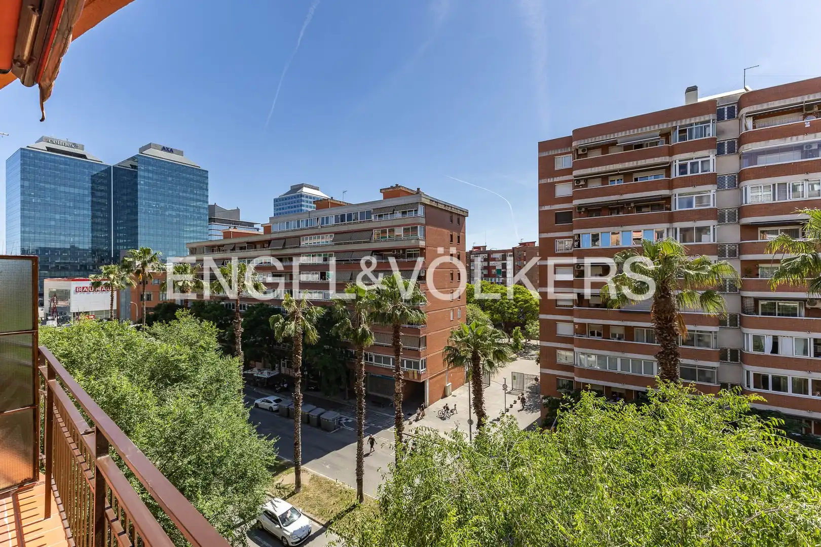Exterior view of Flat for sale in Barcelona  with Air Conditioner, Heating and Balcony