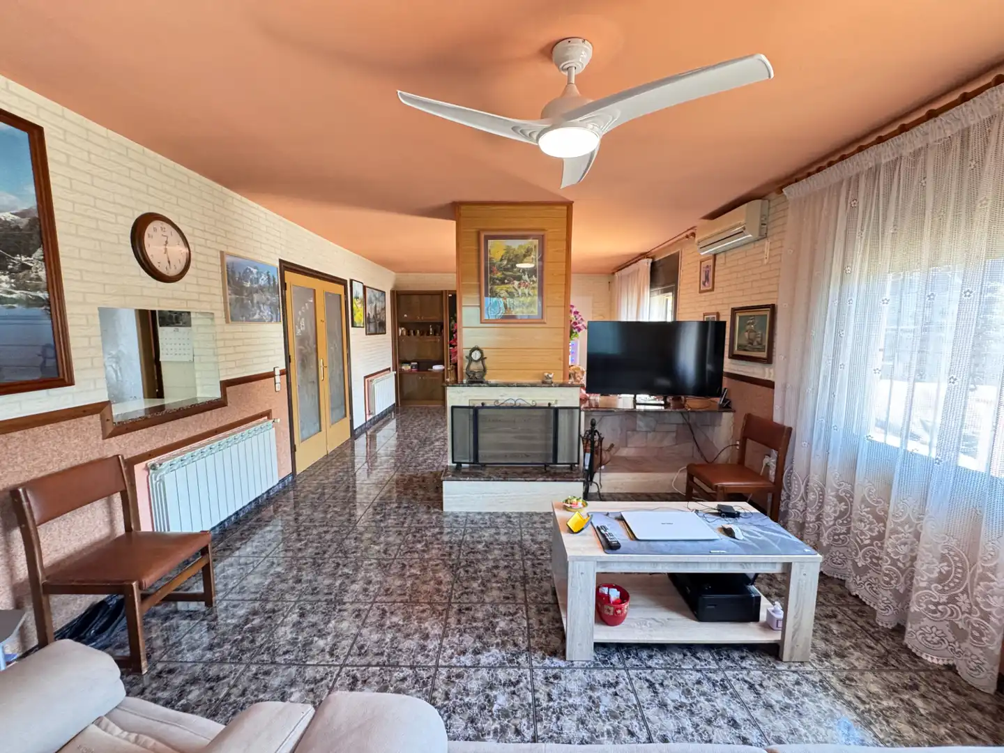 Sala de estar de Casa o chalet en venta en Llinars del Vallès con Aire acondicionado, Calefacción y Terraza