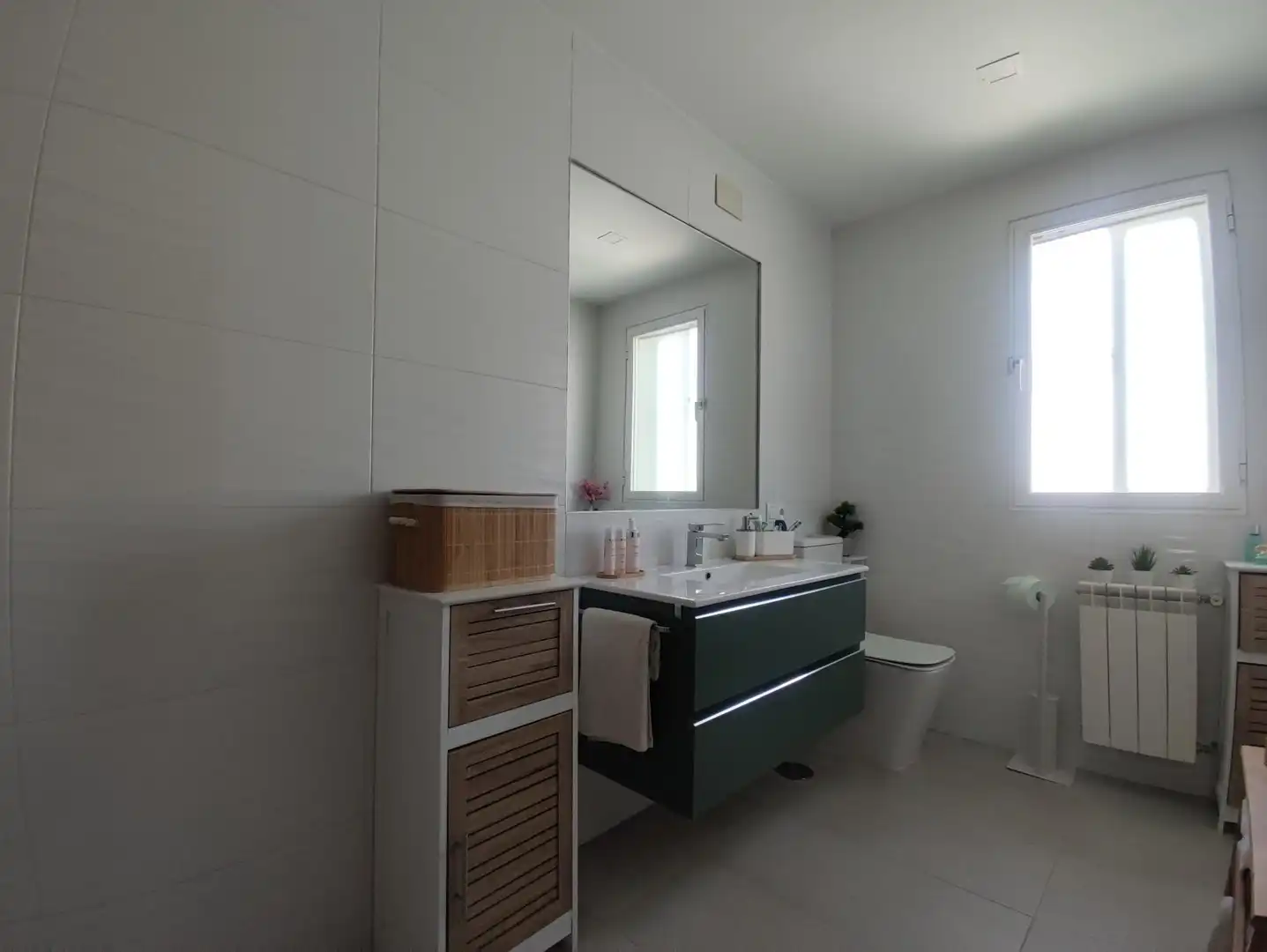 Bathroom of Detached homes for sale in Ciudad Real  with Air Conditioner, Heating and Private garden