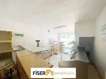 Local comercial en venda a Avenida Constitución