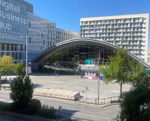 Vista exterior de Pis de lloguer en  Granada Capital amb Balcó