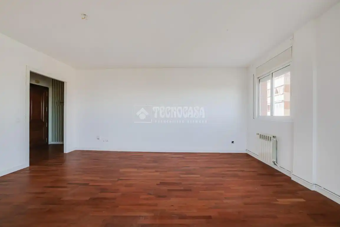 Sala de estar de Piso en venta en Sant Boi de Llobregat con Calefacción, Parquet y Balcón