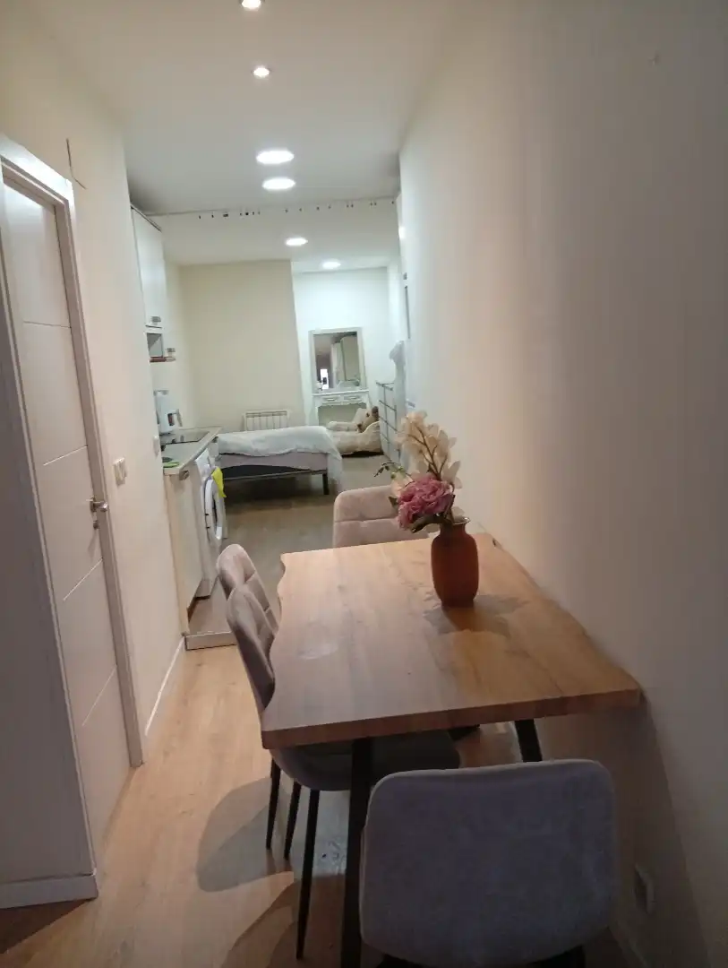 Habitación de Planta baja en venta en Madrid con Aire acondicionado, Calefacción y Jardín privado