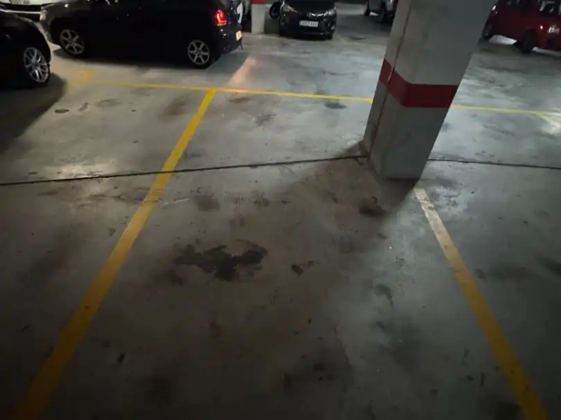 Parkplatz von Garage zur Miete in A Coruña Capital 