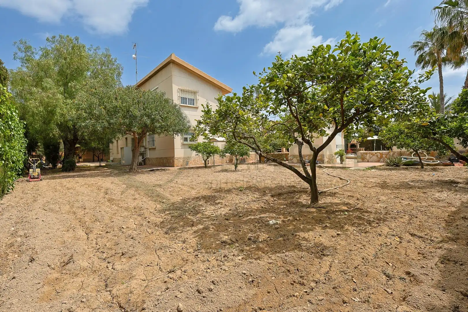 Casa o xalet en venda en Alicante / Alacant amb Aire condicionat, Calefacció i Jardí privat