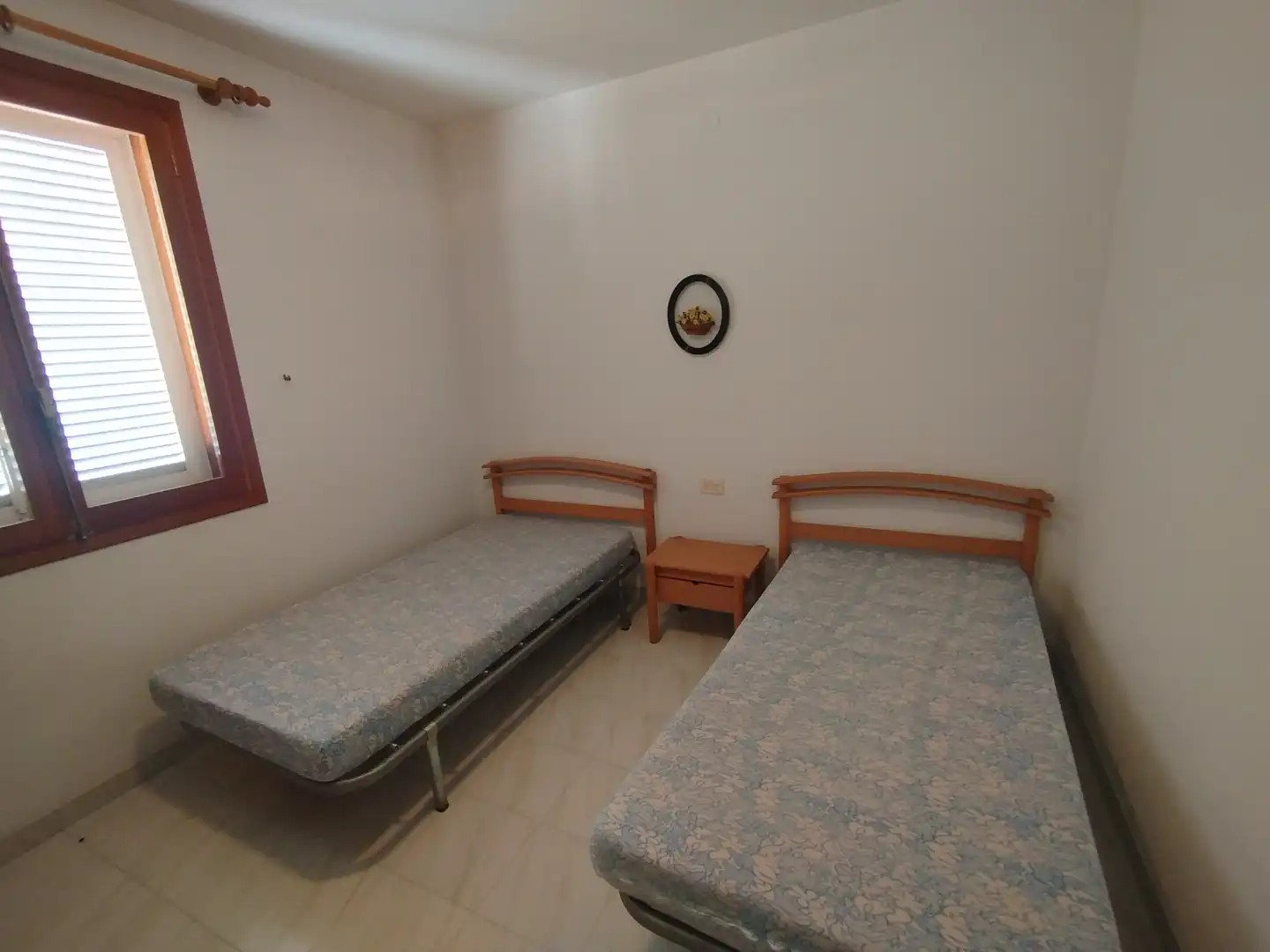 Dormitori de Casa adosada en venda en Benicasim / Benicàssim amb Terrassa, Moblat i Forn