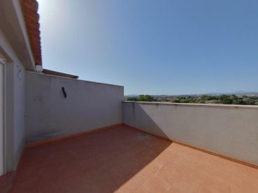 Duplex con balcone in vendita a Avenida CIUDAD ALMERIA 195