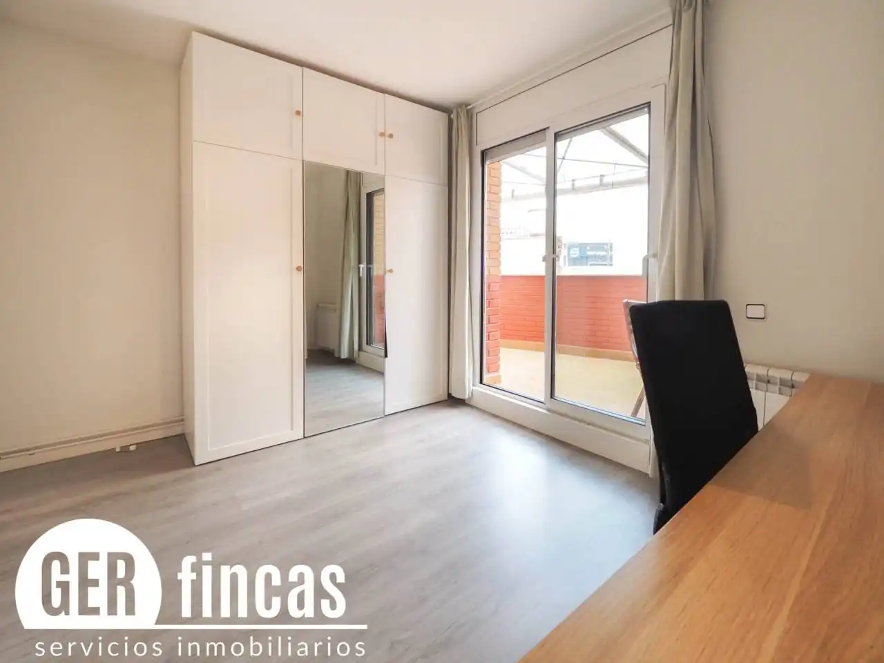 Habitación de Piso en venta en Terrassa con Aire acondicionado, Parquet y Terraza