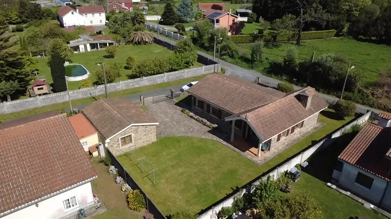 Außenansicht von Haus oder Chalet zum Verkauf in Valdoviño mit Heizung, Privatgarten und Abstellraum