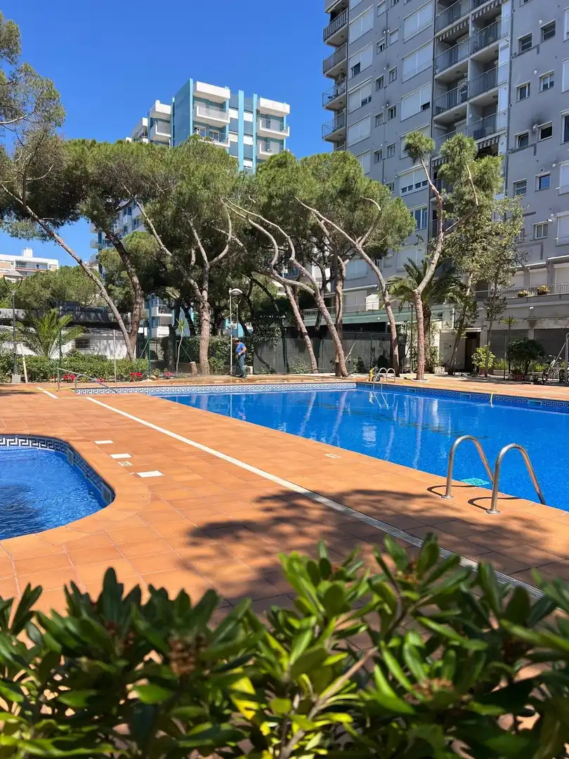 Appartamento con piscina in vendita a Els Pins, imagen 2