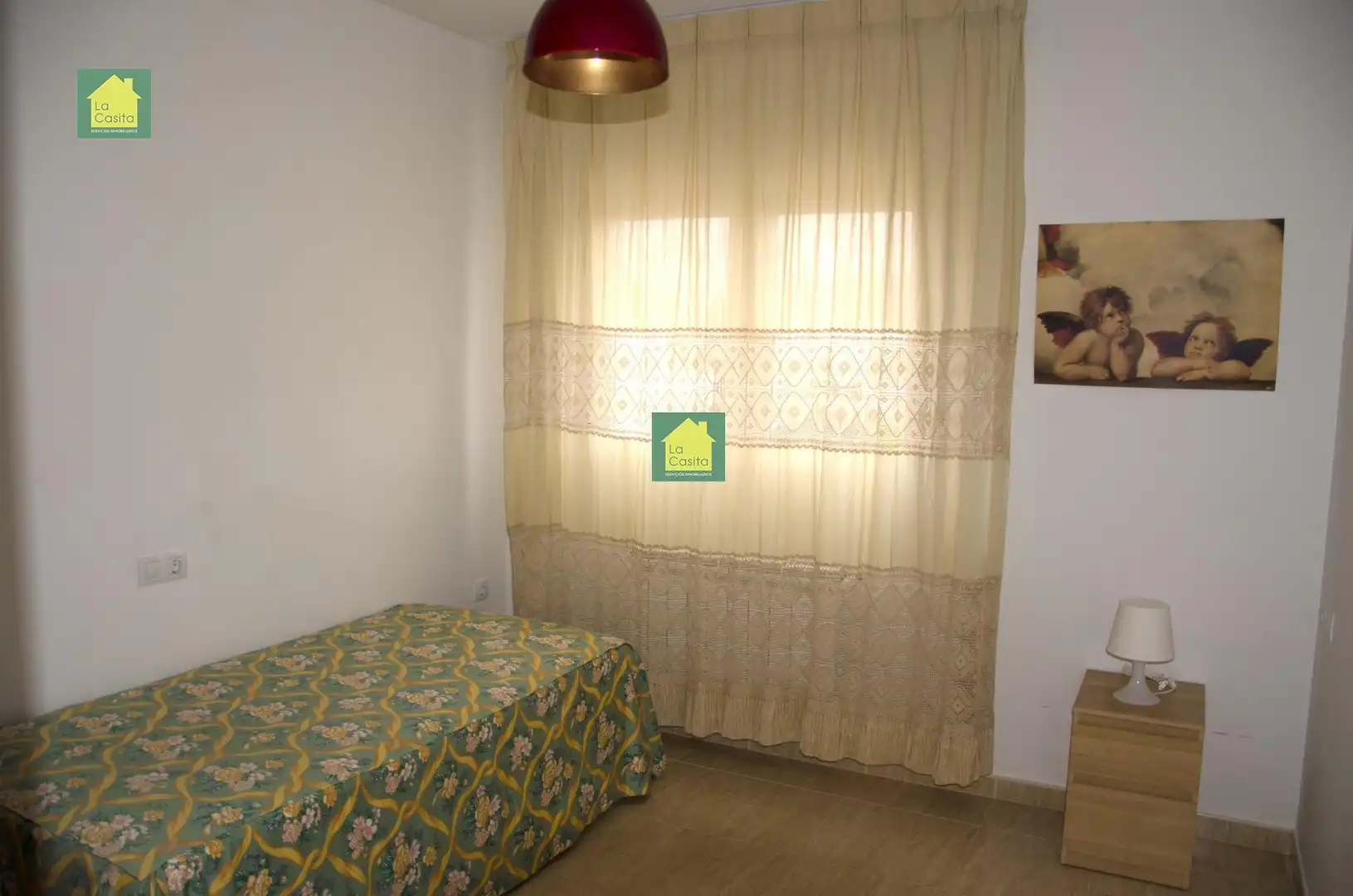 Dormitori de Casa adosada en venda en Chinchilla de Monte-Aragón amb Calefacció i Traster