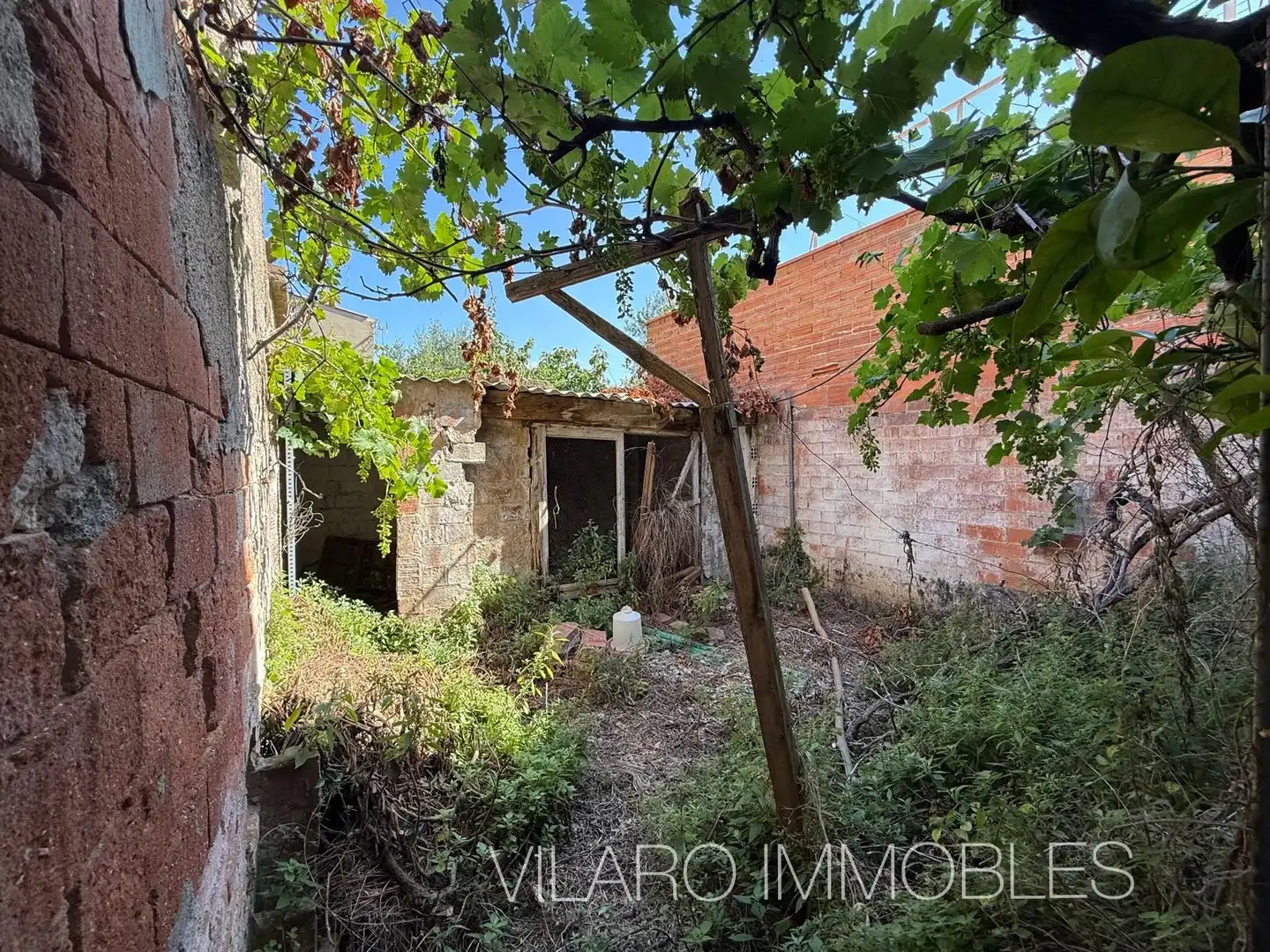 Detached homes for sale in Sabadell  with Private garden and Storage room