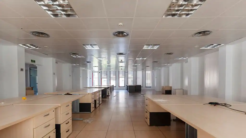 Office space with lift to rent in Carrer de la Diputació, imagen 3