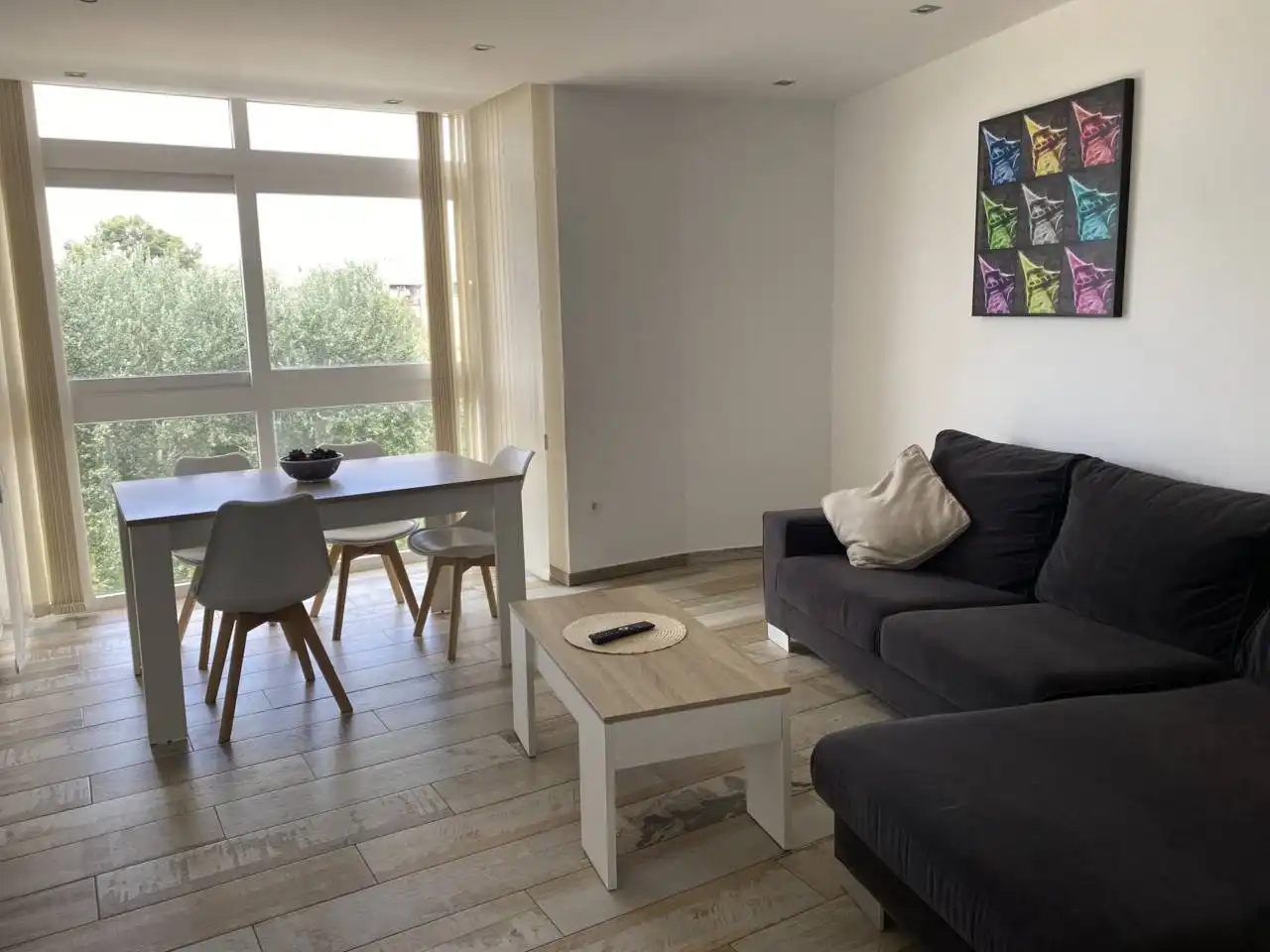 Sala d'estar de Pis de lloguer en Alcañiz amb Aire condicionat, Calefacció i Moblat